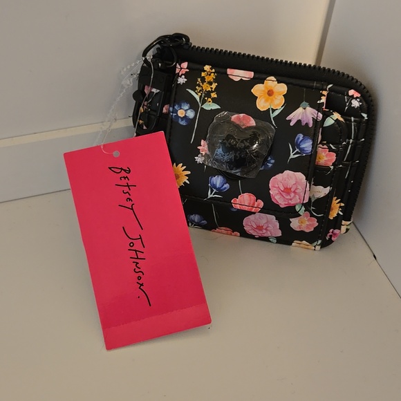 Betsey Johnson Handbags - Betsey Johnson Black Floral Zip Card Wallet with Multicolor Flowers Nwt